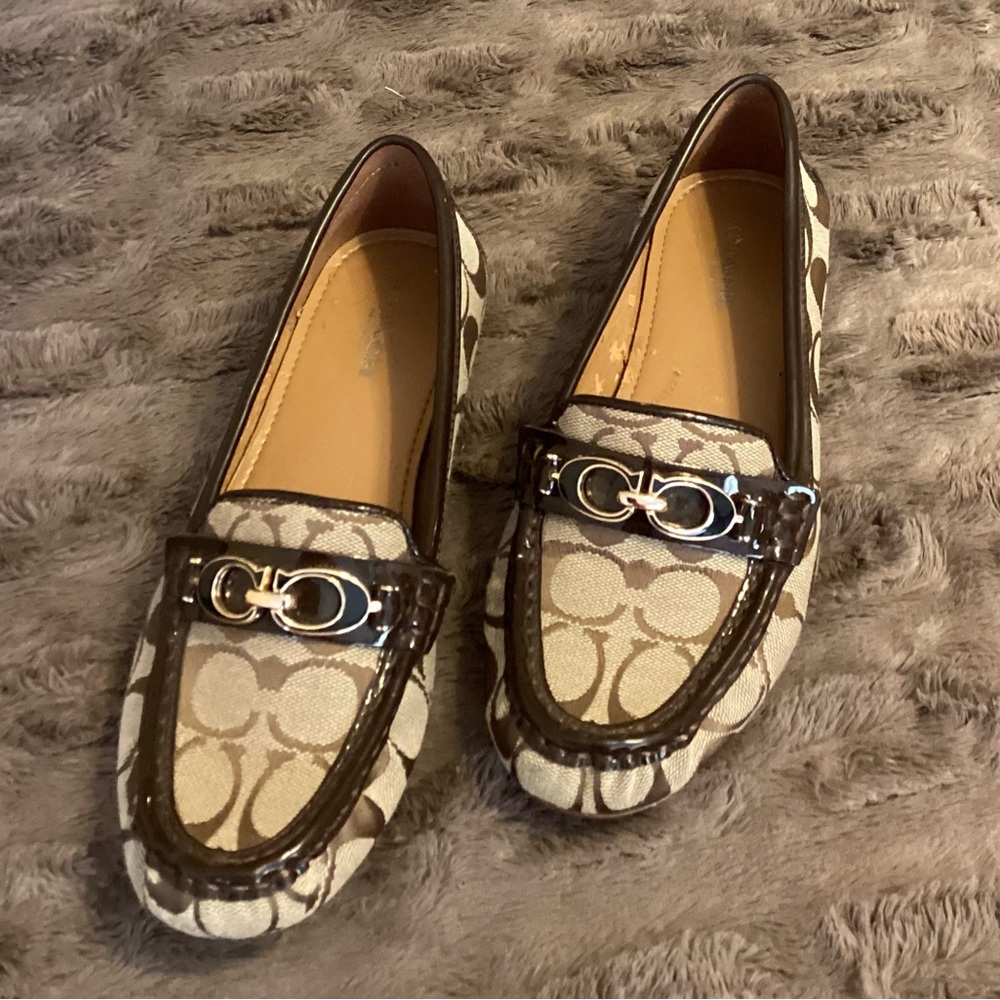 🦌 New Coach Signature Loafer Shoes with C Emblems Size 6.5 - Picture 5 of 9